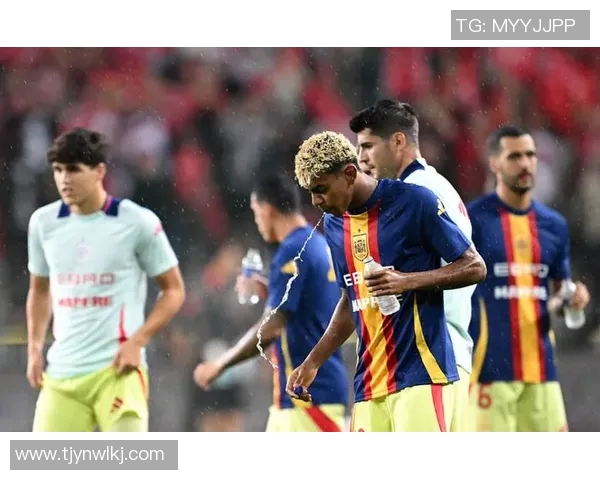 巴萨对阵埃瓦尔精彩比分回顾及比赛亮点分析